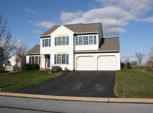 1833 Krystle Dr, Lancaster, PA 17602