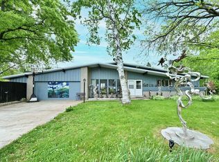 7600 N 48th St, Brown Deer, WI 53223