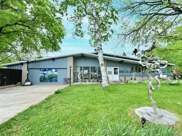 7600 North 48th STREET, Brown Deer, WI 53223