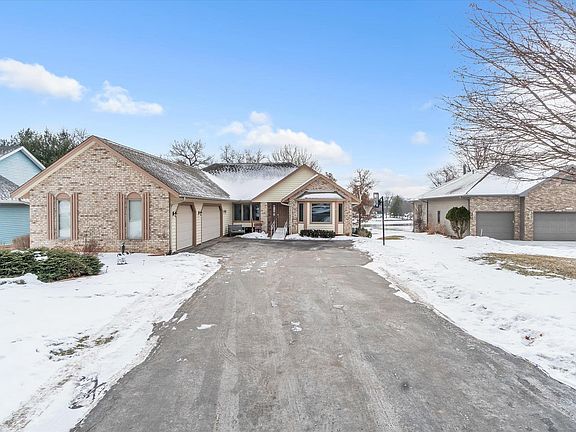4th image of 326 E Samuelsen Dr