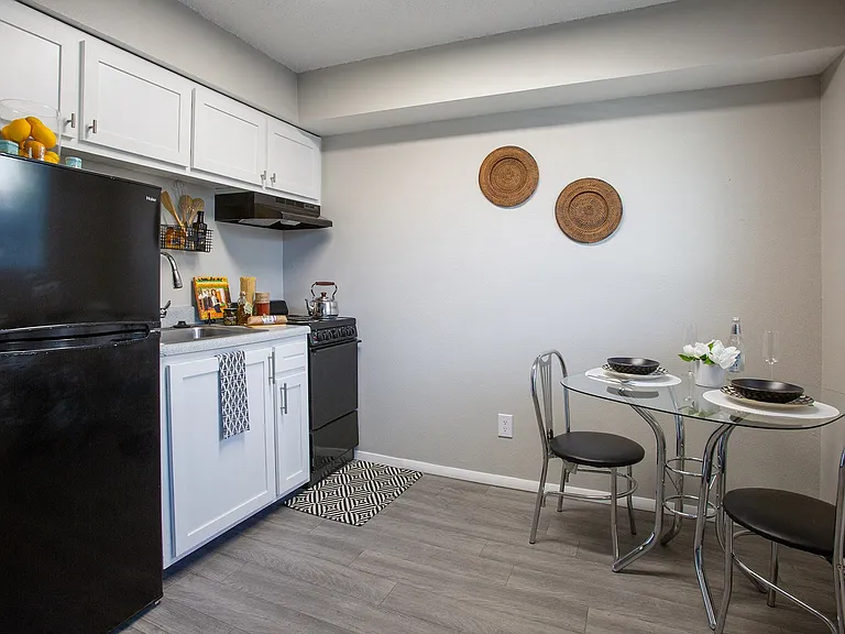 Encanto Lofts Apartments — Photo 10