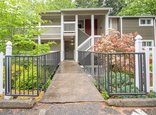 15238 SE 43rd Ct APT E202, Bellevue, WA 98006