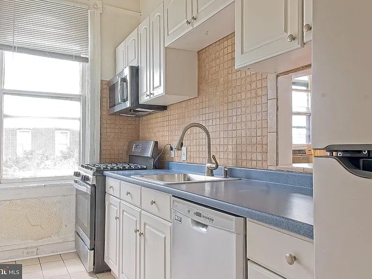 1735 Park Ave #3 — Photo 7