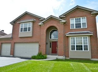 6515 Pine Hollow Rd, Carpentersville, IL 60110