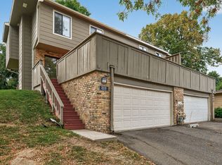 2131 Tamarin Trl, Golden Valley, MN 55427