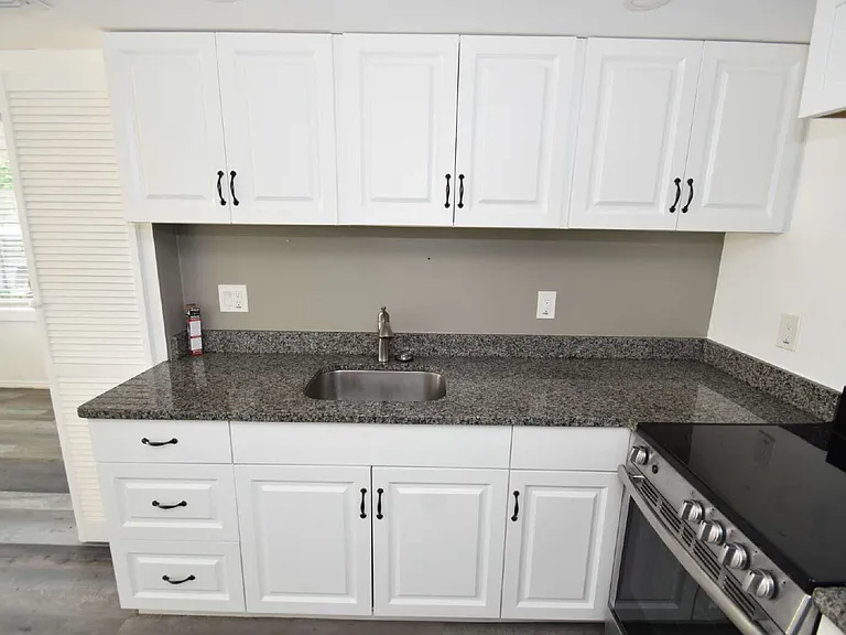 403 N Oleander Ave #B — Photo 15