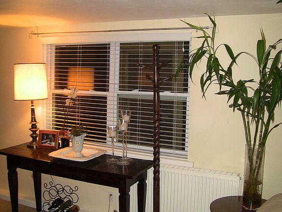 5th image of 1822 Mary St #2