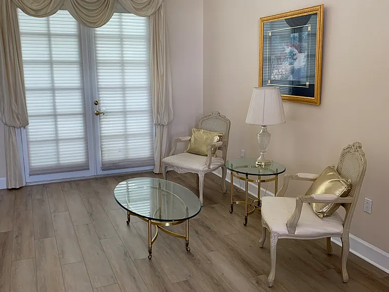 702 Brooker Ridge Ct — Photo 3