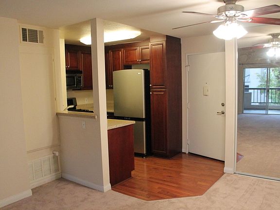 2nd image of 5535 Canoga Ave APT 302