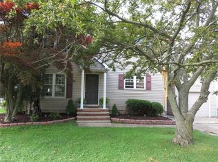 4615 Chestnut Rd, Independence, OH 44131