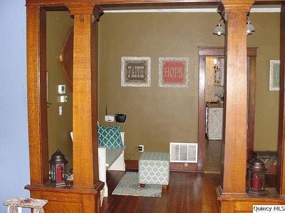 Home for Sale in Mendon, IL $94,900