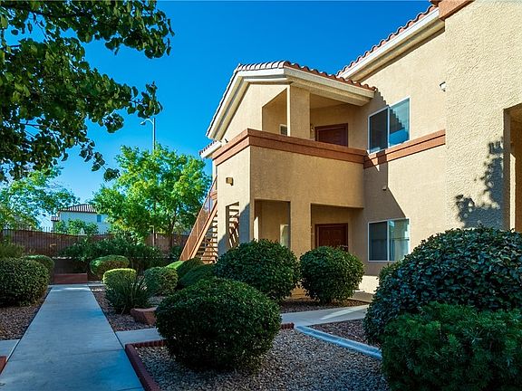 2nd image of 1050 E Cactus Ave Unit 2120