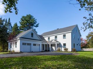 543 Bedford St, Concord, MA 01742