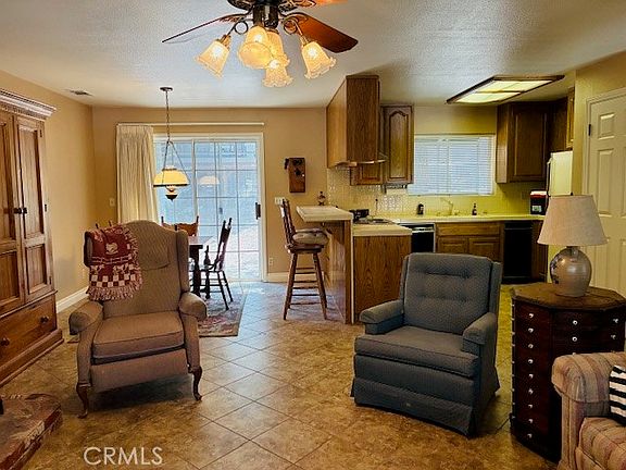 3rd image of 32079 Fern Dr