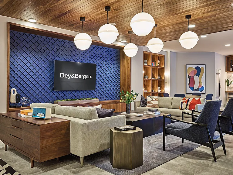 Multiple Social Lounges