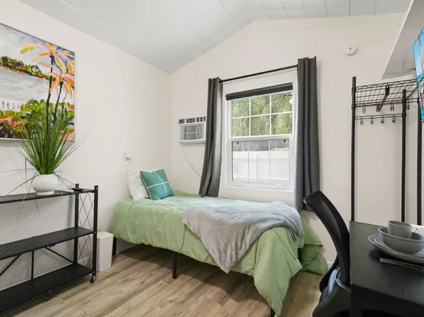 (undisclosed Address), Jacksonville, FL 32205