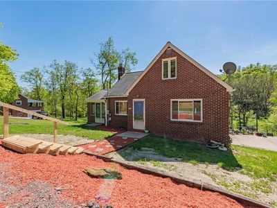 1946 Sandy Hill Rd, North Huntingdon, PA, 15642