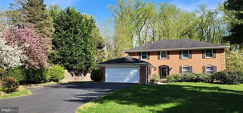 736 Ridge Dr Photo 1