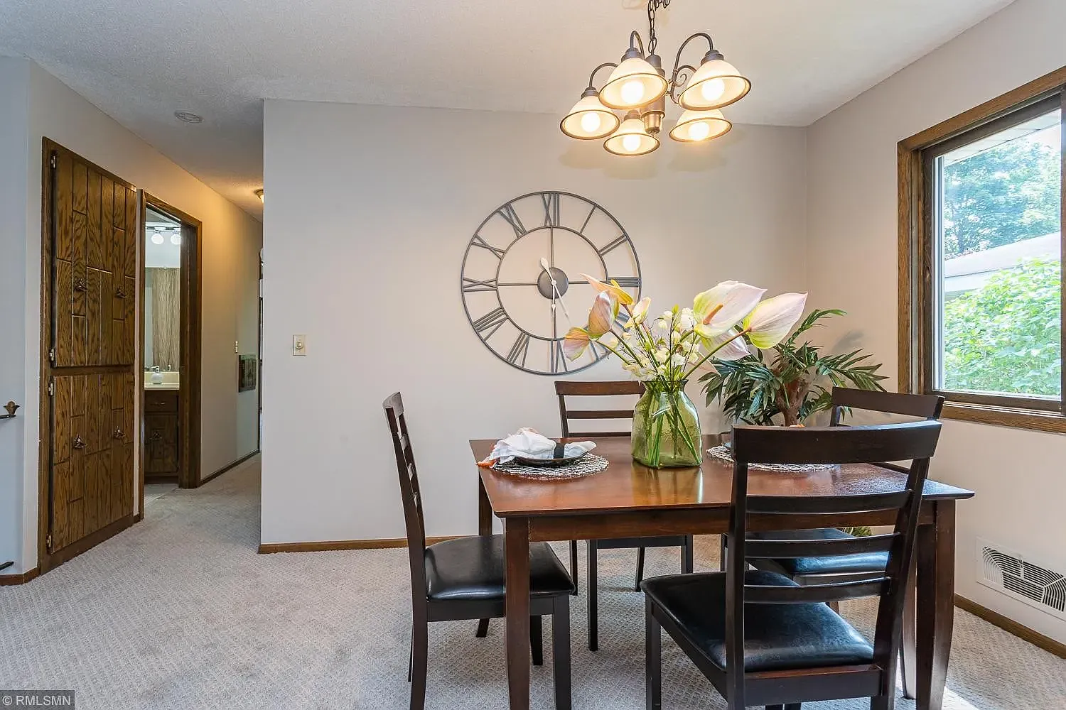 4 bed, 2300 sqft, $2,600 — Photo 1