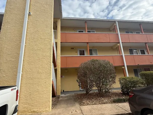 209 W Miracle Strip Pkwy APT D105, Mary Esther, FL 32569