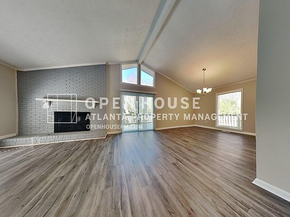 3rd image of 5539 Fern Creek Dr SW
