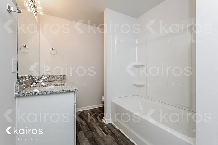 814 Vistamount Path — Photo 8