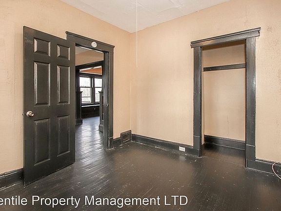 5th image of 9805 Lamontier Ave #2