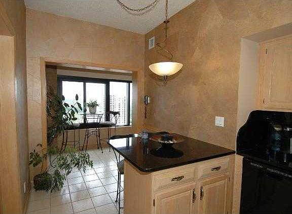 5th image of 110 Bank St SE APT 2501