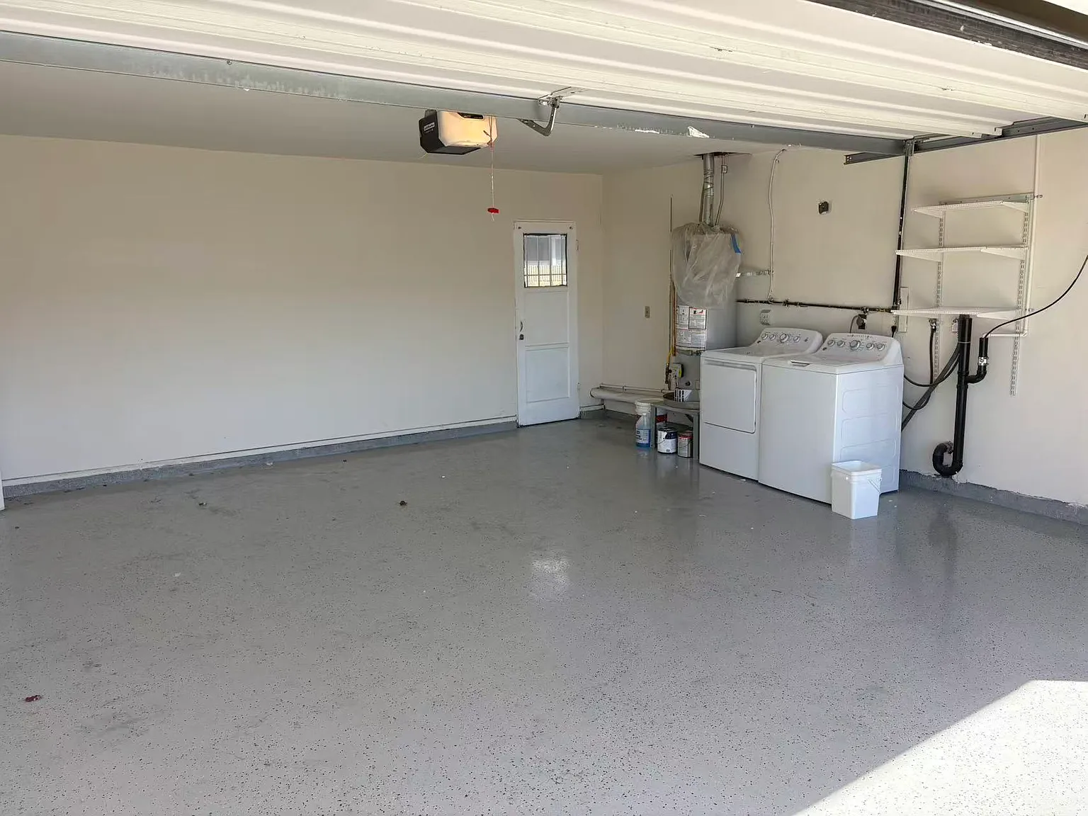 4 bed, 1588 sqft, $4,800 — Photo 2