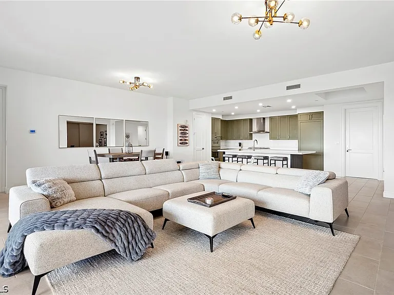 1125 Central Ave #463 — Photo 3