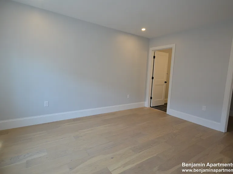 425 Market St #3 — Photo 4