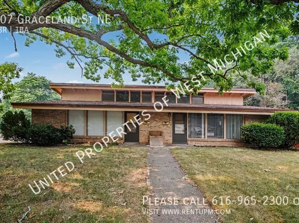 207 Graceland St NE, Grand Rapids, MI 49505