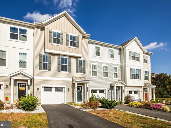 1436 Teagan Dr, Fredericksburg, VA 22408