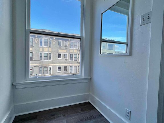 5th image of 1601 Sacramento St APT 11