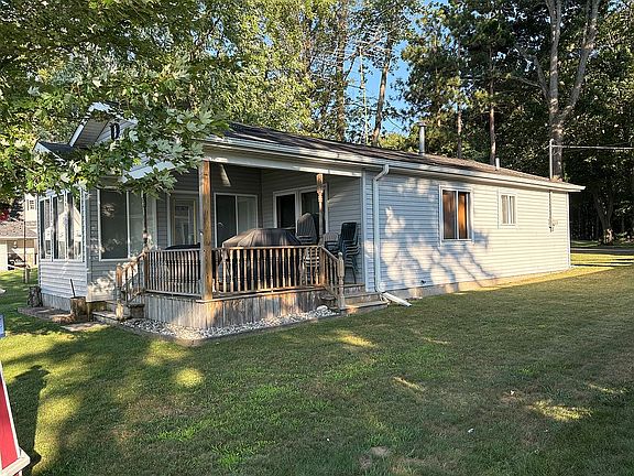 5th image of 1055 Clifford Lake Dr