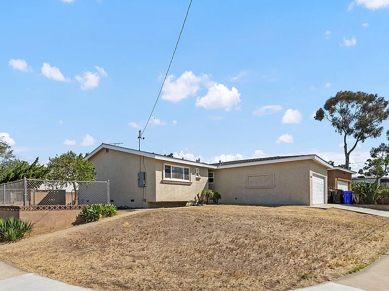 4060 Armstrong St — Photo 18