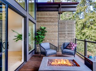 522 Madrona Way NE #4A, Bainbridge Island, WA 98110