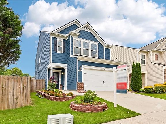 3rd image of 6025 Weddington Dr