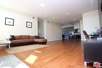 2nd image of 401 N Serrano Ave Ph 3