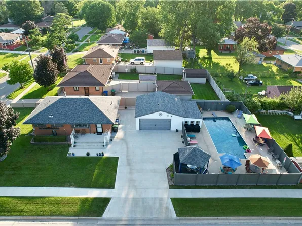 3204 Villa Vista Dr, Des Moines, IA 50316