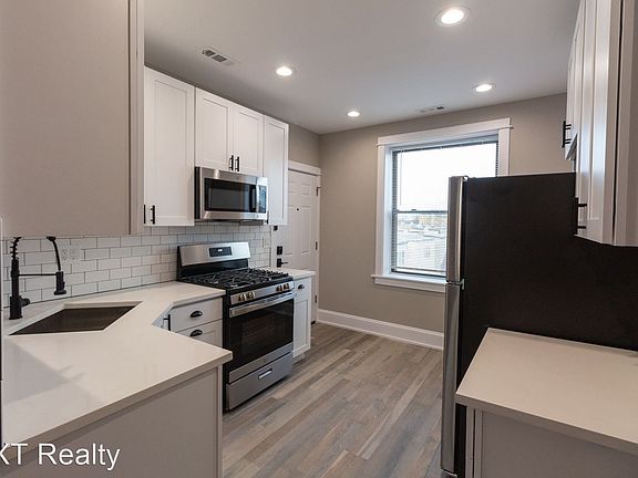 2nd image of 3549 N Hamlin Ave #1S-3755-57