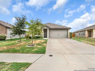 327 Walnut Crk, New Braunfels, TX 78130