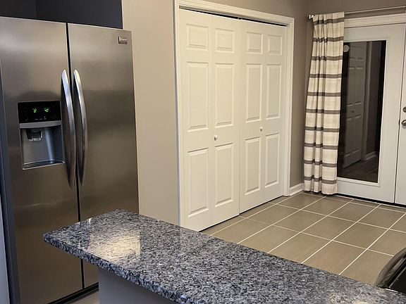 Stainless Steel Fridge/Huge Pantry with Washer and Dryer connections