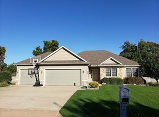 58086 Prairie Ridge Rd, Goshen, IN 46528