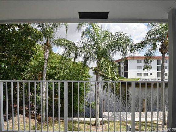 2nd image of 1401 NE 53rd St APT 206