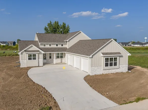 122 Beckerae Ct, Wrightstown, WI 54180