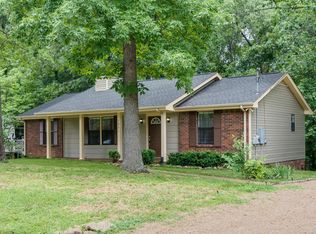 1431 Winding Way, White House, TN 37188