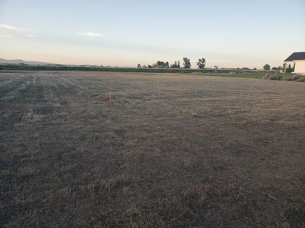 3802 Taylor Ln, Rexburg, ID 83440