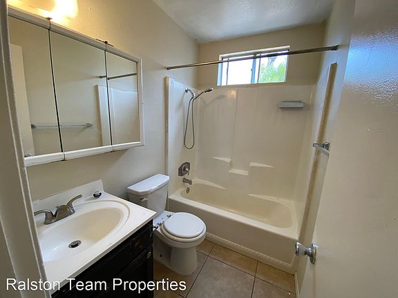 5th image of 1857 Bakersfield St APT A