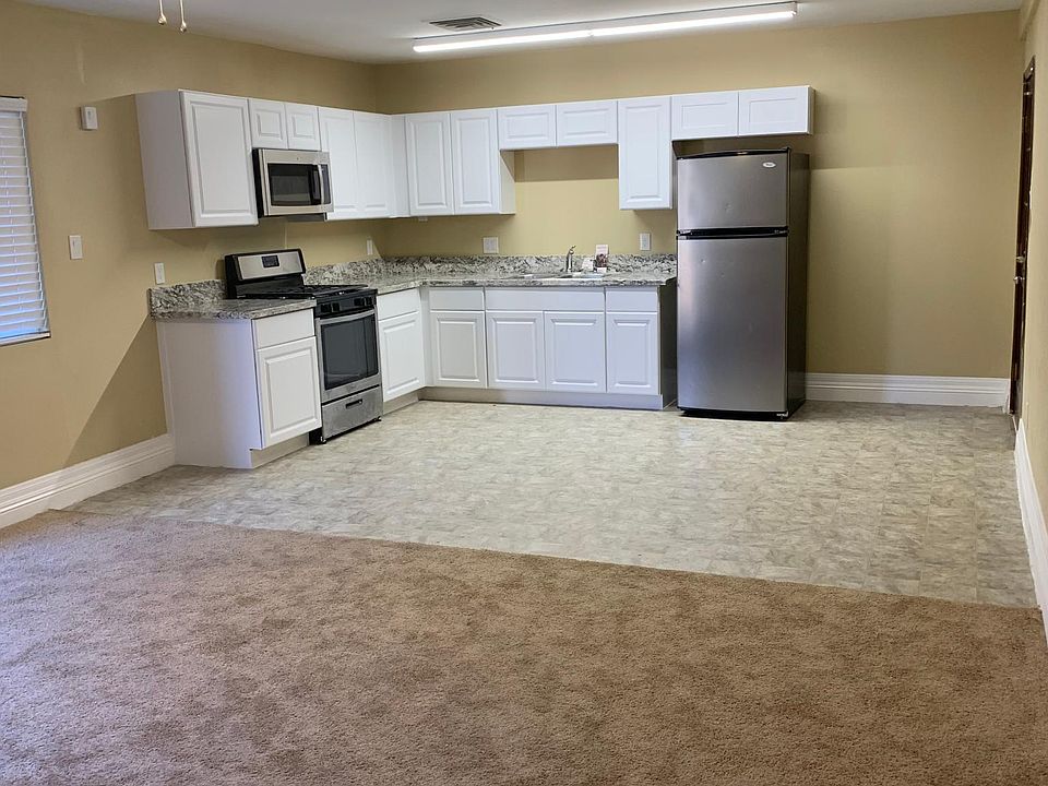 1st image of 208 Marion Dr #B